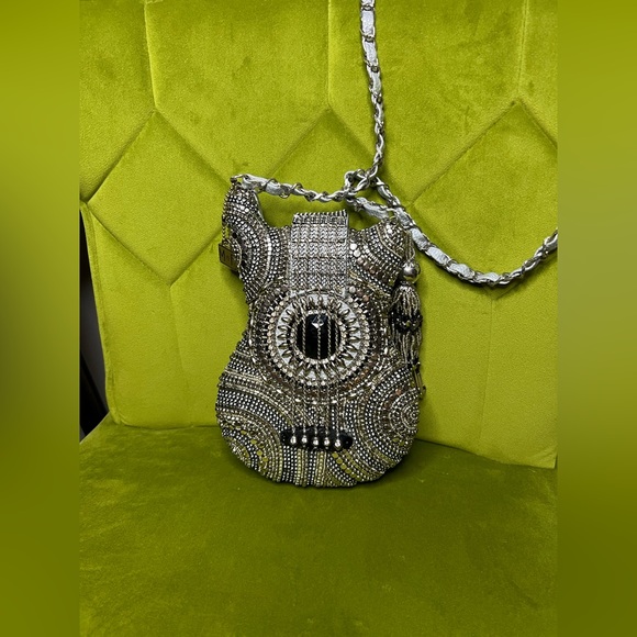 Mary Frances SIGNED guitar handbag. - Picture 3 of 7